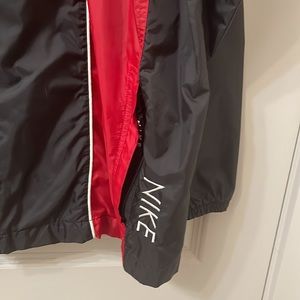 VTG - 90’s Nike windbreaker size LARGE.